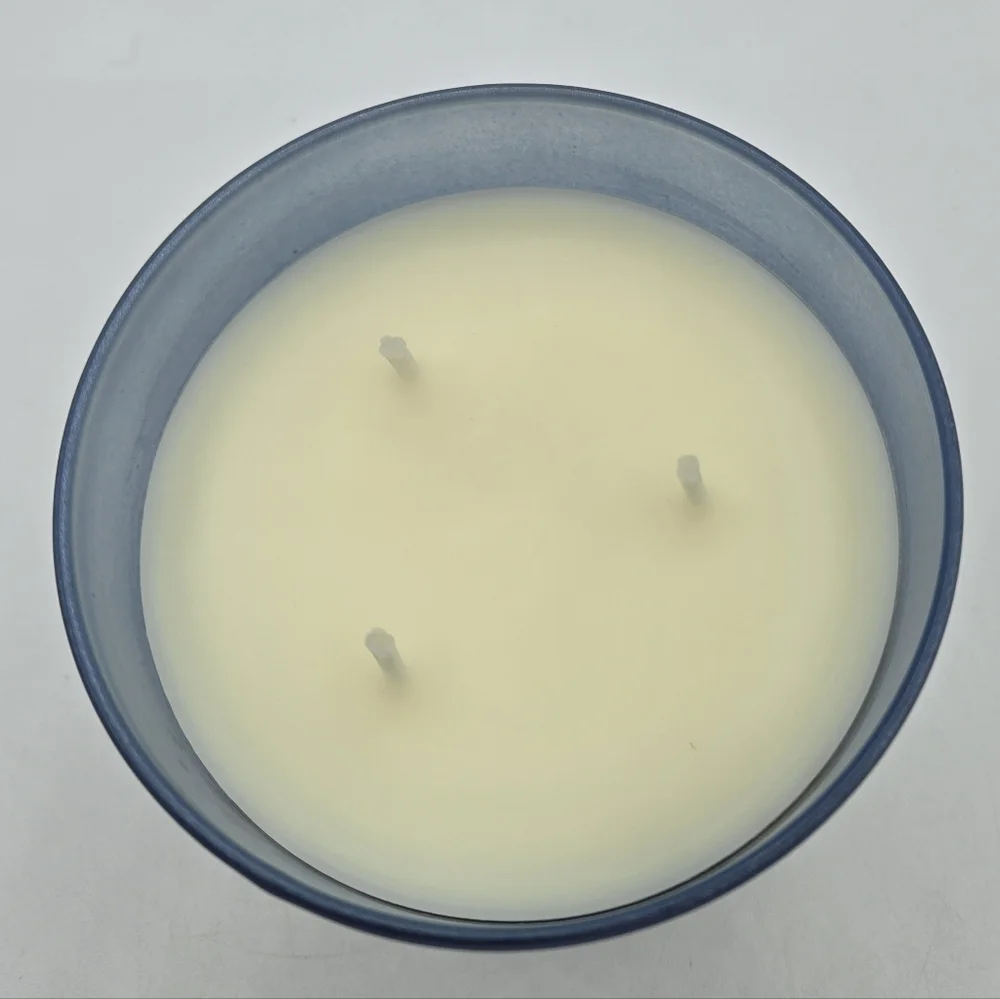 Bath and Body Works Milk Bar Cereal Milk Soft Serve 3 wick Candle - Picture 3 of 5